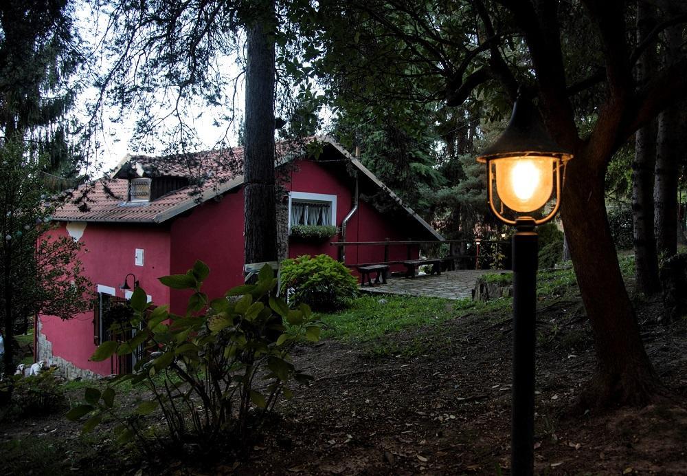B&B La Capanna Rossa San Romolo Экстерьер фото