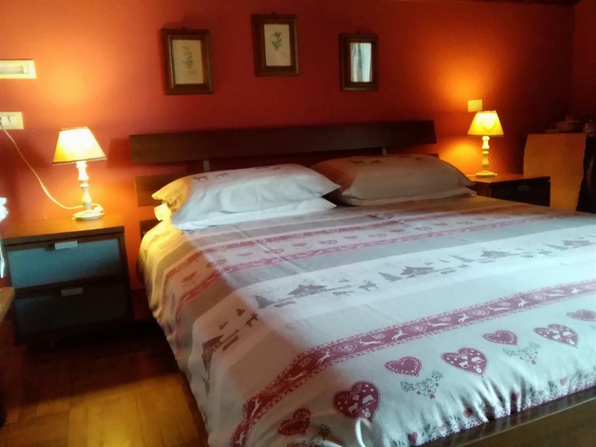 B&B La Capanna Rossa San Romolo Экстерьер фото